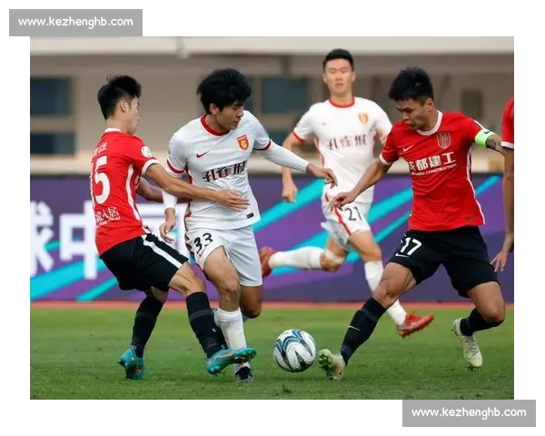 徐正源钦定韩鹏飞为防线核心;伤病潮加剧蓉城保级压力